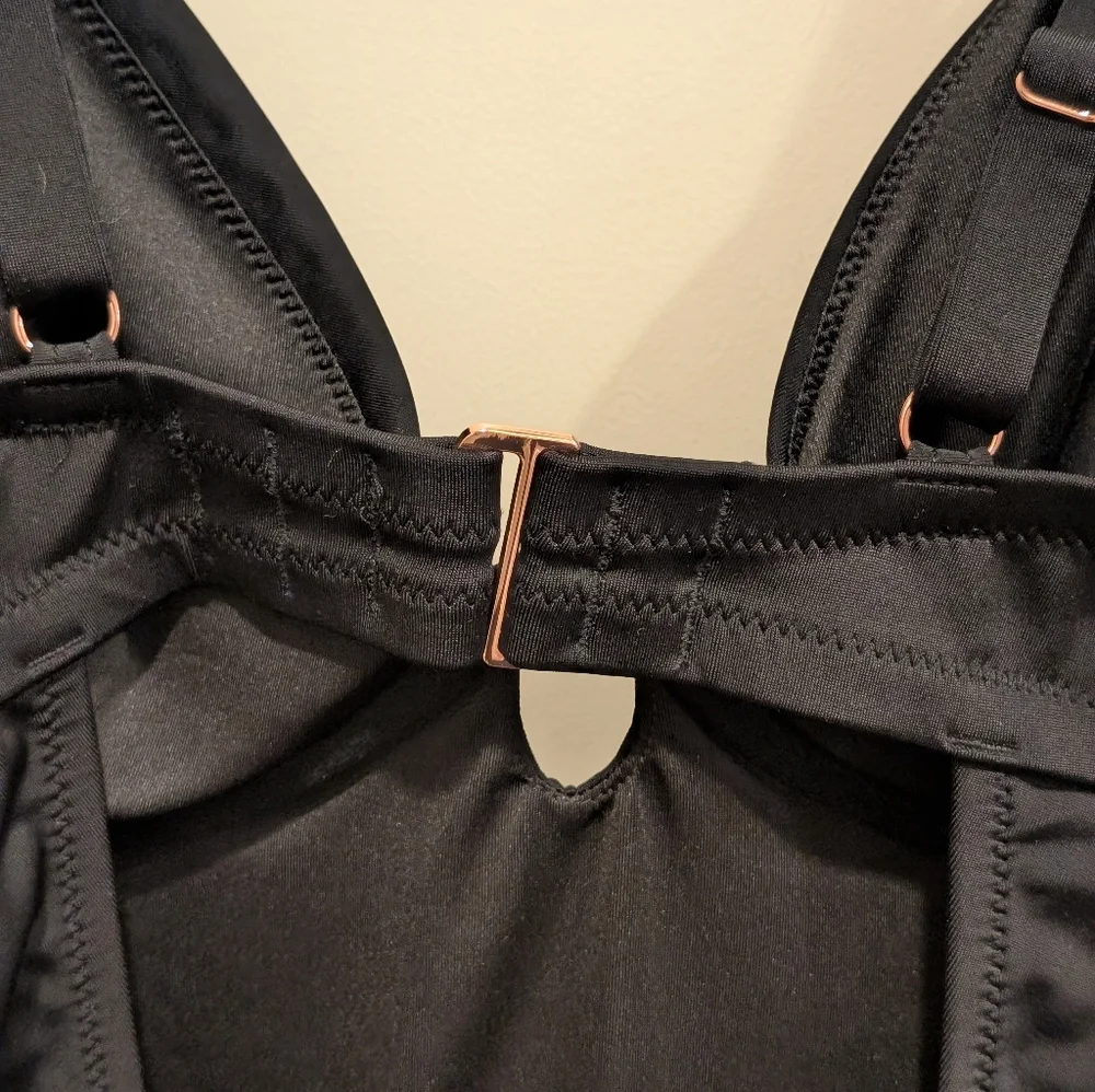 Shade & Shore Black Underwire One-Piece Swimsuit 36DD - Picture 5 of 7
